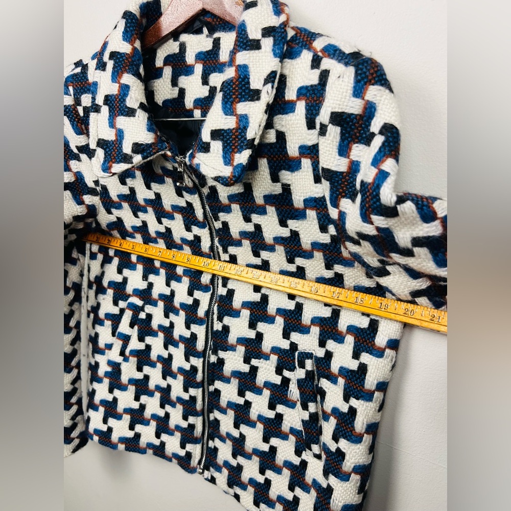 Retro Geometric Pattern Jacket – Retro Zip-Up Statement Jacket – Fits M/L - Picture 10 of 12